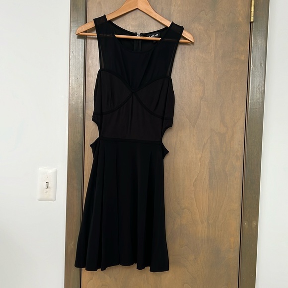 bebe black cutout dress | Dresses | Bebe Cut Out How To Accessorize A x-colourCode:DUSTY BLUE theres something for everyone Women's Size:6